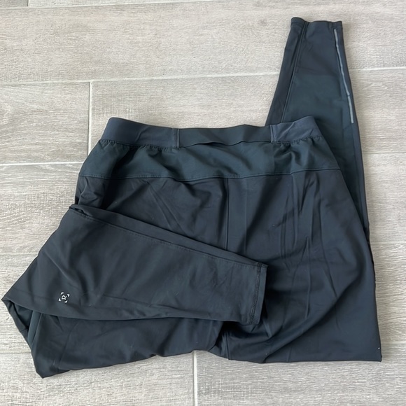 Lululemon Surge Hybrid Joggers - Picture 2 of 2